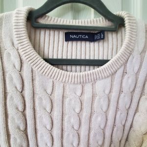 Cotton cable knit sweater with ribbed sleeves